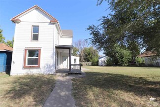 218 W 2nd St, Junction City, KS 66441