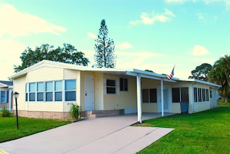 8172 Buckthorn Cir, Port Saint Lucie, FL 34952