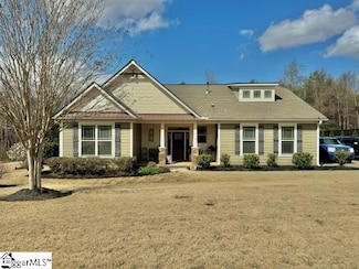 921 Benchmark Dr, Wellford, SC 29385