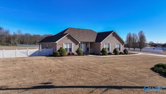18637 Belmont Cir, Athens, AL 35613