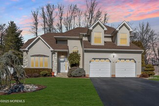 14 Daniel Place, Matawan, NJ 07747