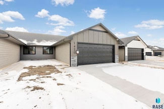 1420 N Mae Place, Tea, SD 57064