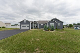 6 Yorktown Ln, Stillwater, NY 12170