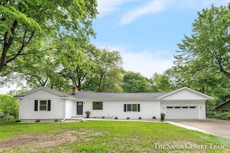 18172 N Fruitport Rd, Spring Lake, MI 49456