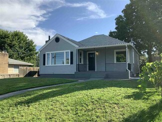 1032 S Buena Vista Dr, Spokane, WA 99224