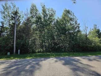 3032 S Frances Ave, Sault Ste. Marie, MI 49783