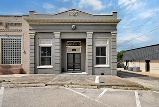104 Hoxie, Coupland, TX 78615