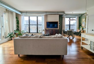 15 E Franklin Ave Unit 301, Minneapolis, MN 55404