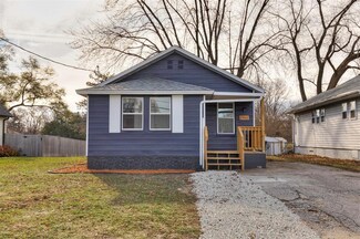 2961 E Ovid Ave, Des Moines, IA 50317