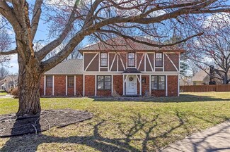 10302 Caenen Dr, Lenexa, KS 66215
