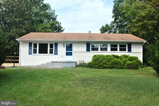 8056 Greenwich Rd, Catlett, VA 20119