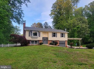 29950 Cross Woods Dr, Mechanicsville, MD 20659