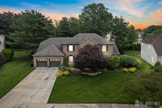 17 Melanie Manor, East Brunswick, NJ 08816