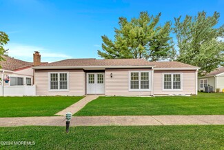 465B Chelsea Ct, Manchester, NJ 08759