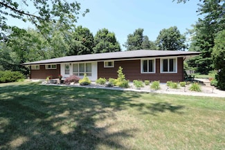 17769 Woodthrush Ln, South Bend, IN 46635