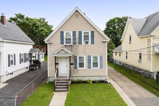 47 Cottage St, Taunton, MA 02780