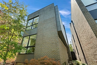 2313 W Erie St, Chicago, IL 60612