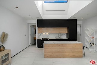 1253 N Sweetzer Ave Unit 6, West Hollywood, CA 90069