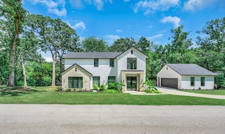 705 Heather Woods Dr, Tool, TX 75143