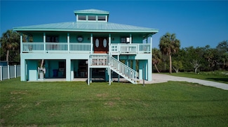 9921 Bay Dr, Gibsonton, FL 33534