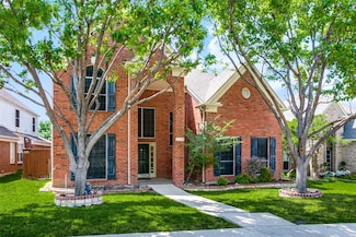 2119 Dover Dr, Carrollton, TX 75006