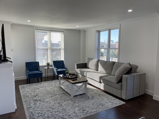 73 Chelsea St Unit 302, Boston, MA 02128