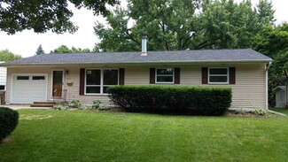 5717 Meadowood Dr, Madison, WI 53711