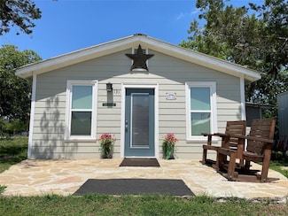 131 Alexander Dr Unit 10, Tow, TX 78672