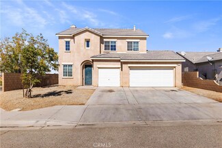 2301 E Newgrove St, Lancaster, CA 93535