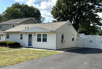 309 Chiswell Rd, Schenectady, NY 12304