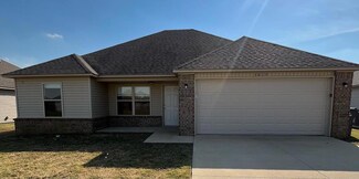 3879 Saddlecrest Dr, Jonesboro, AR 72404