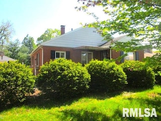 1108 W Northcrest Ave, Peoria, IL 61614