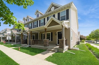 9165 Greenspire Dr Unit 102, West Des Moines, IA 50266