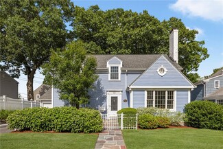 14 Cooke St, Pawtucket, RI 02860