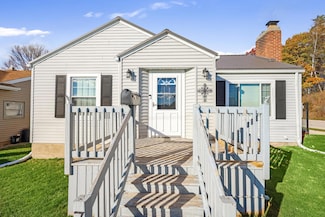 702 23rd St, Two Rivers, WI 54241