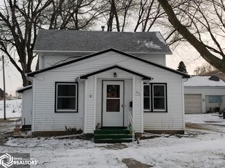 405 S Division St W, Audubon, IA 50025