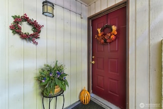 26425 Pennsylvania Ave NE Unit A34, Kingston, WA 98346