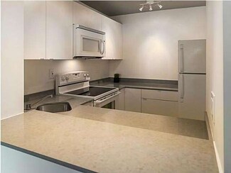 486 NW 165th Street Rd Unit B303, Miami, FL 33169
