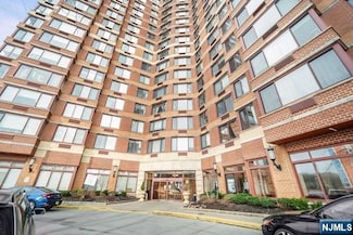 100 Old Palisade Rd Unit 3107, Fort Lee, NJ 07024
