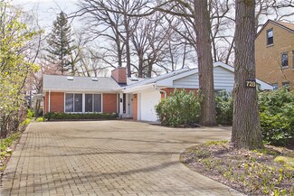 728 Central St, Evanston, IL 60201
