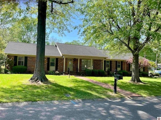 203 Terrace Dr, Mayfield, KY 42066