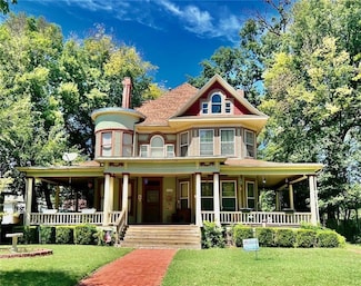 1625 Grand Ave, Parsons, KS 67357