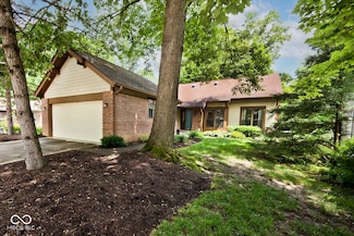 5240 Windridge Dr, Indianapolis, IN 46226