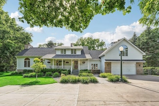 3921 Victoria St N, Saint Paul, MN 55126