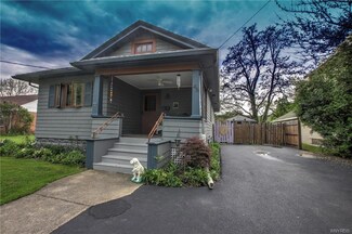 46 Saint John St, Gowanda, NY 14070