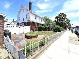 10766 92nd St, Ozone Park, NY 11417