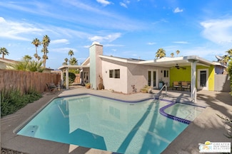 925 S Nueva Vista Dr, Palm Springs, CA 92264