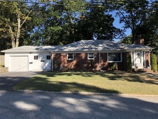 149 Rangeley Rd, Cranston, RI 02920