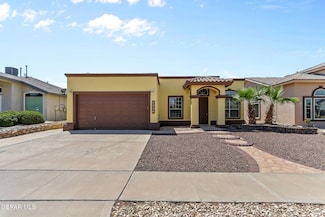 2029 Sun Chariot St, El Paso, TX 79938