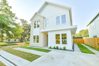 164 Wallace St Unit B, Houston, TX 77022